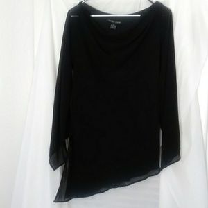 Long-Sleeved blouse